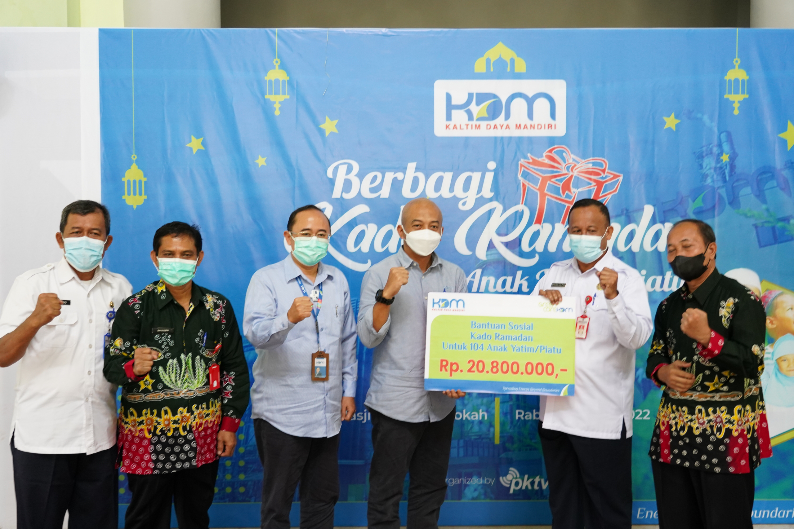 PT KDM Bagikan Kado Ramadan Bagi 104 Anak Yatim Piatu